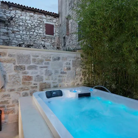 Ferienhaus Euphrasiana By Interhome